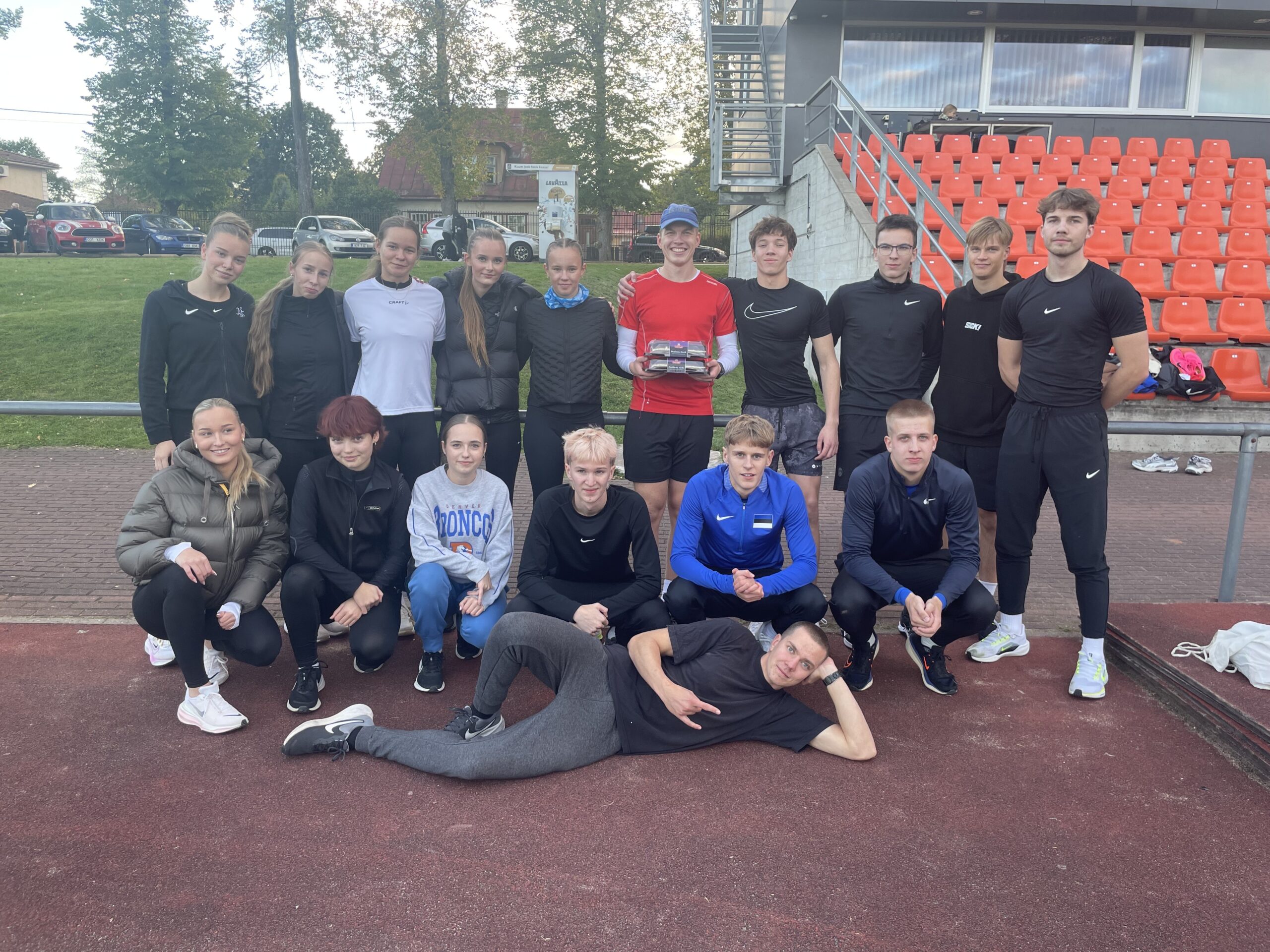 Neljapäeval, 25.09, toimus Tartu Tamme staadionil Tartu Koolide teatejooksupäev. Tartu Tamme Gümnaasium osales 20x60m peandelteatejooksus ning noormeeste 4x400m